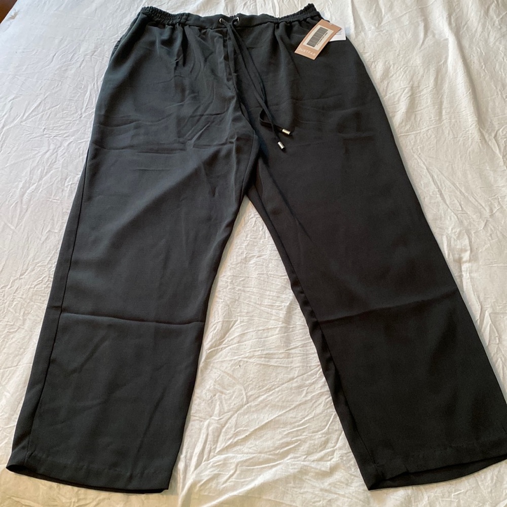 NWT Ladies JustFab pants size XXL